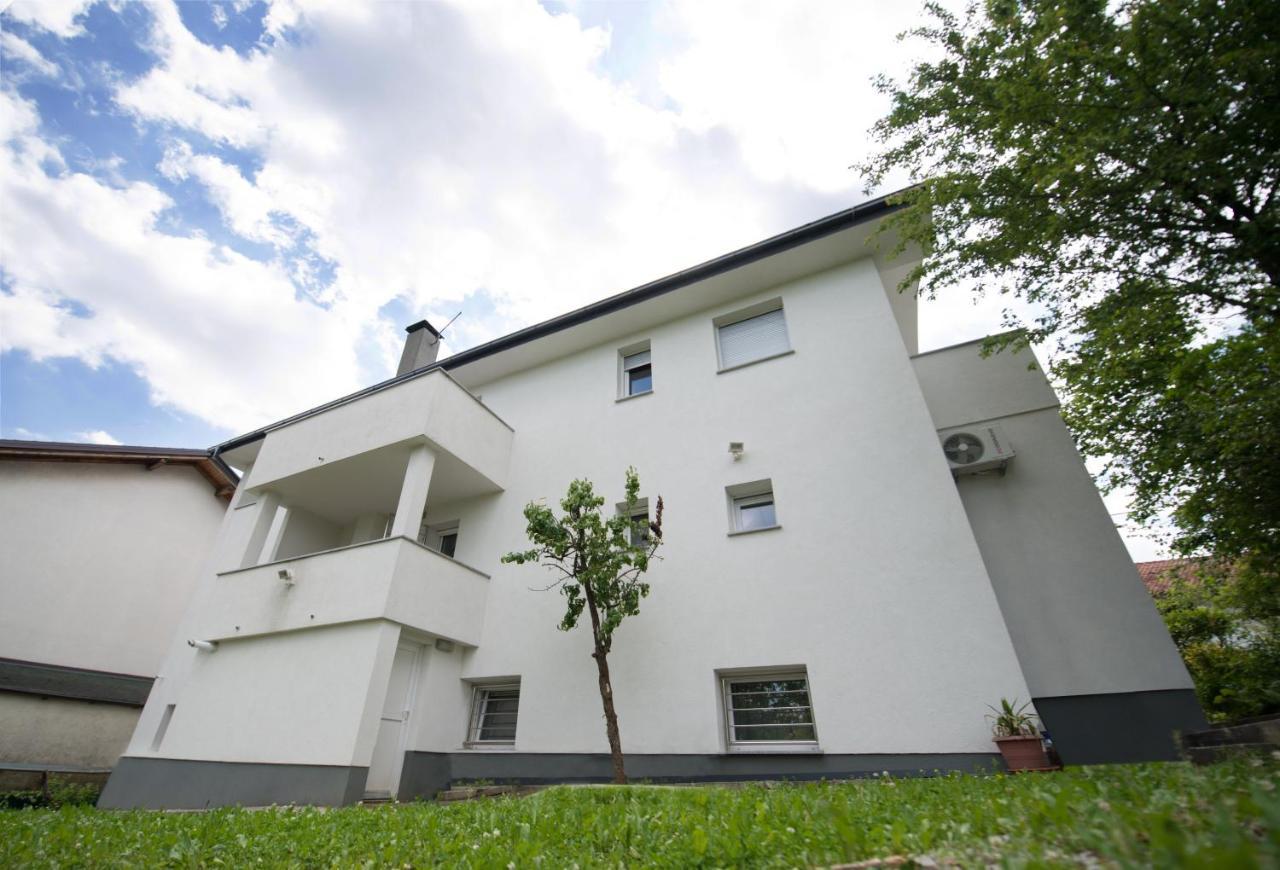 New Apartments ザグレブ エクステリア 写真